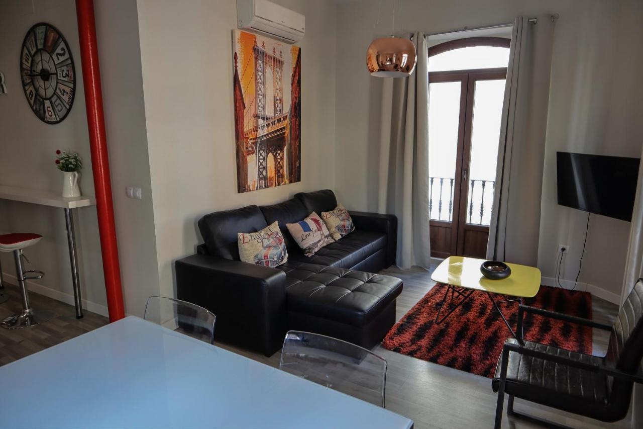 Triana Suite Dreams Seville Exterior photo